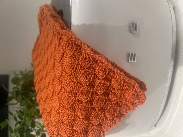 Anna's Karklude - 1 stk. Orangebrun